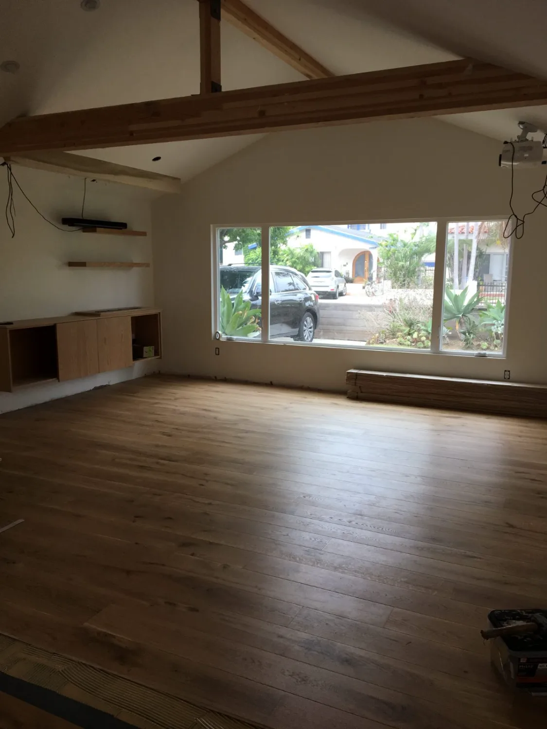 Natural oak hardwood flooring in a living room
