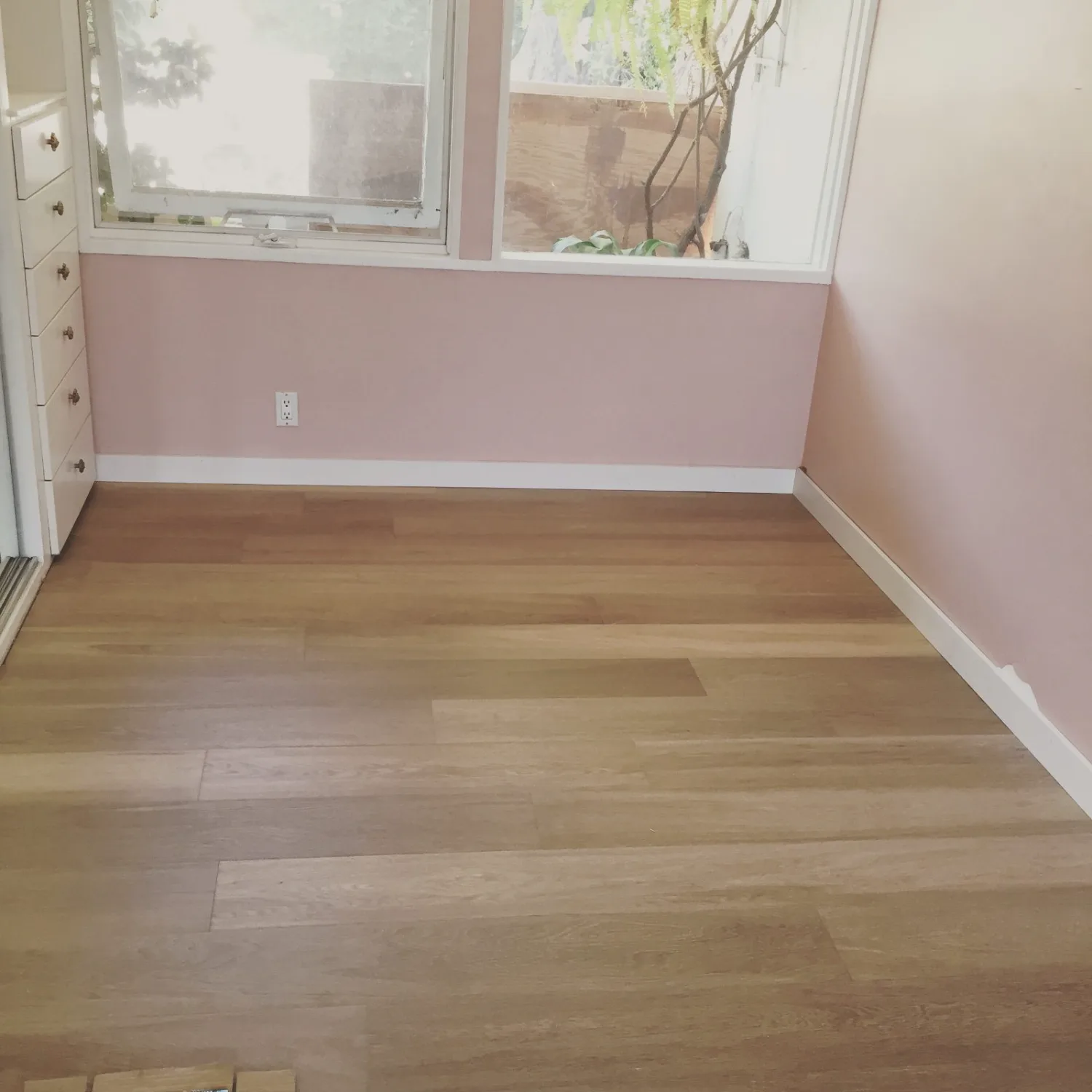 White oak hardwood flooring in a bedroom