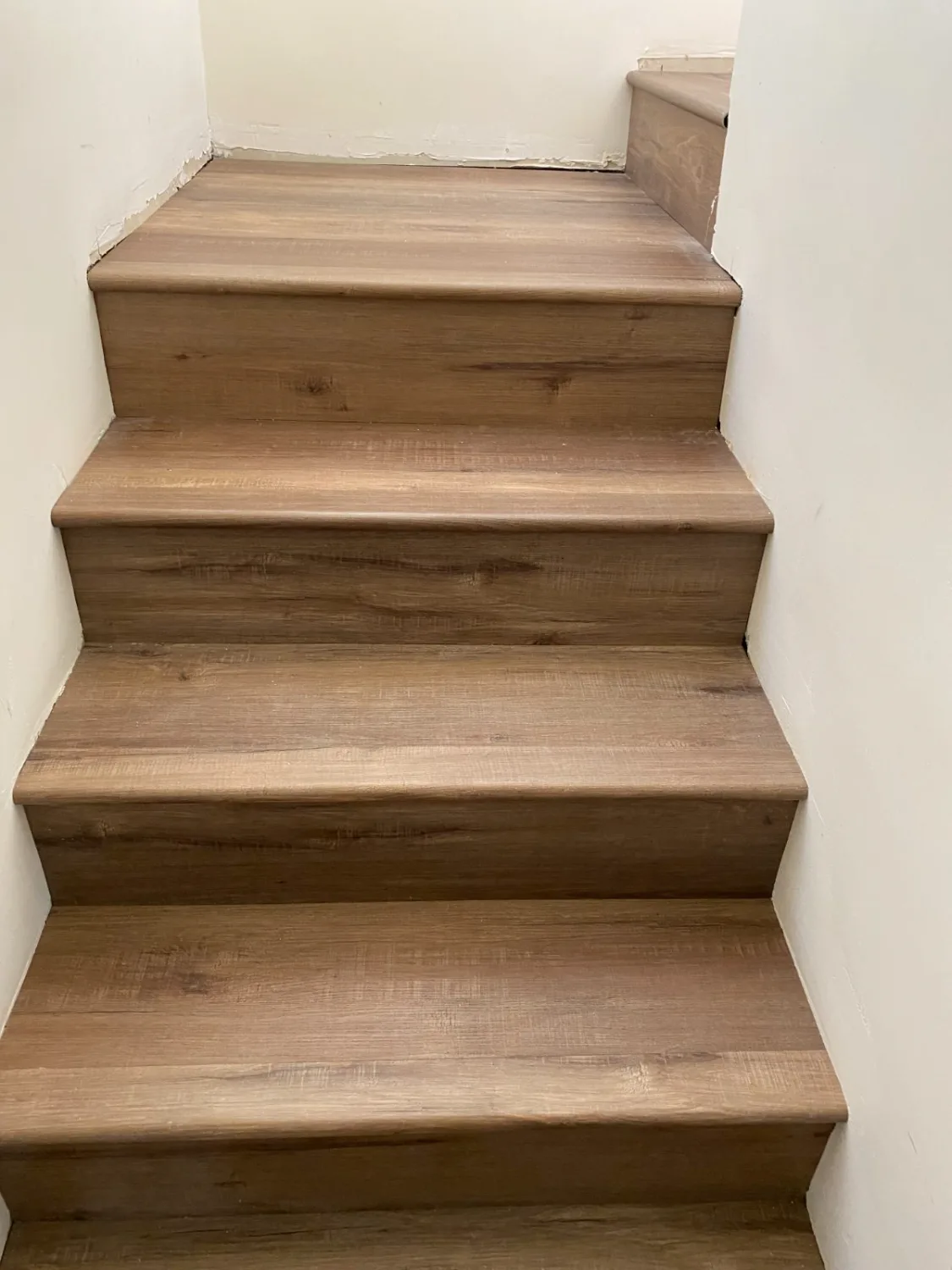 Natural oak hardwood stair treads and risers