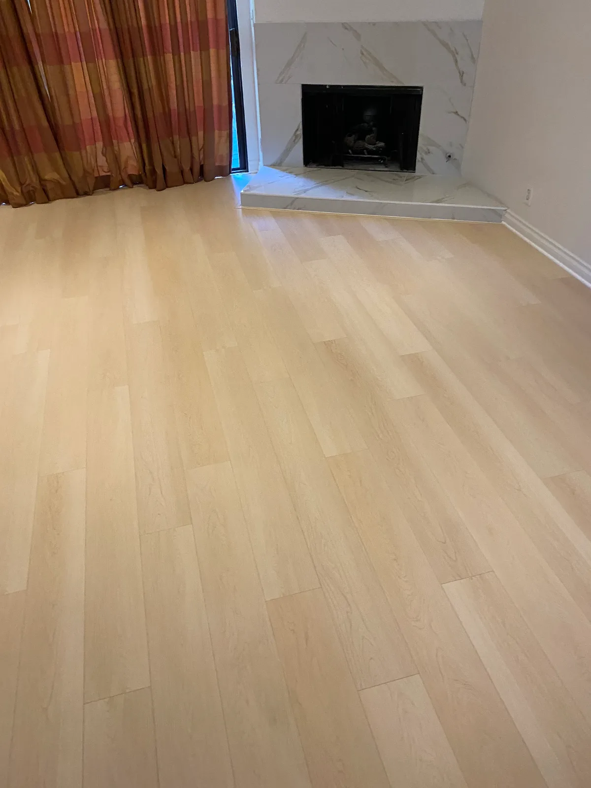 Nearwood Natura maple laminate flooring during installation